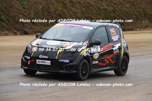 http://v2.adecom-photo.com/images//1.RALLYCROSS/2024/RALYYCROSS_MAYENNE_2024/FEMININE_FFSA_TWINGO/SEIGNARD_Melanie/18A_7170.JPG