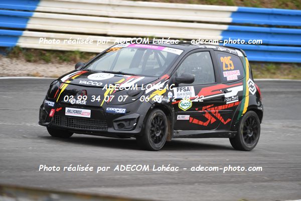 http://v2.adecom-photo.com/images//1.RALLYCROSS/2024/RALYYCROSS_MAYENNE_2024/FEMININE_FFSA_TWINGO/SEIGNARD_Melanie/18A_7789.JPG