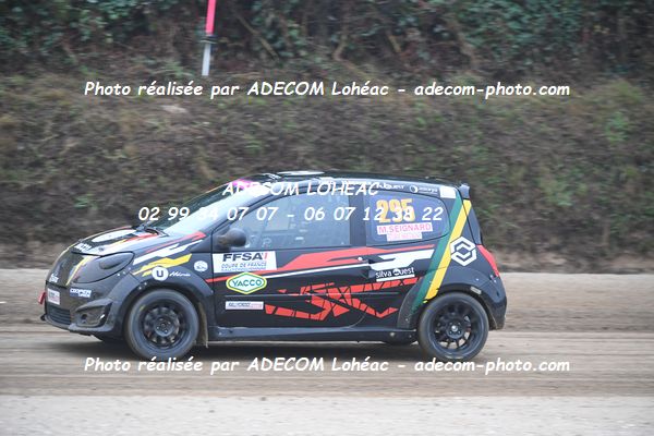 http://v2.adecom-photo.com/images//1.RALLYCROSS/2024/RALYYCROSS_MAYENNE_2024/FEMININE_FFSA_TWINGO/SEIGNARD_Melanie/18A_8303.JPG