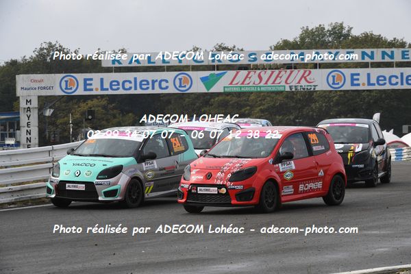 http://v2.adecom-photo.com/images//1.RALLYCROSS/2024/RALYYCROSS_MAYENNE_2024/FEMININE_FFSA_TWINGO/SEIGNARD_Melanie/18A_8866.JPG