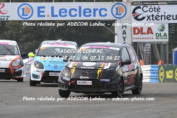 http://v2.adecom-photo.com/images//1.RALLYCROSS/2024/RALYYCROSS_MAYENNE_2024/FEMININE_FFSA_TWINGO/SEIGNARD_Melanie/18A_8878.JPG