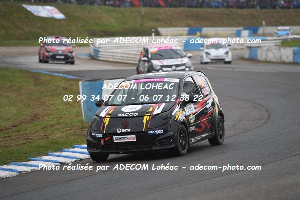 http://v2.adecom-photo.com/images//1.RALLYCROSS/2024/RALYYCROSS_MAYENNE_2024/FEMININE_FFSA_TWINGO/SEIGNARD_Melanie/18A_9409.JPG
