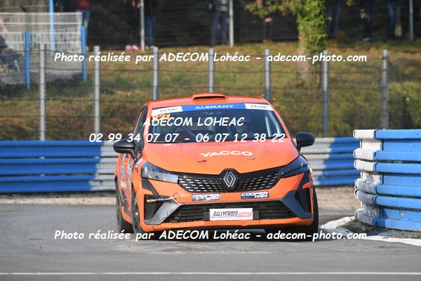 http://v2.adecom-photo.com/images//1.RALLYCROSS/2024/RALYYCROSS_MAYENNE_2024/JUNIOR_FFSA_CLIO/ALEMANY_Florian/18A_6202.JPG