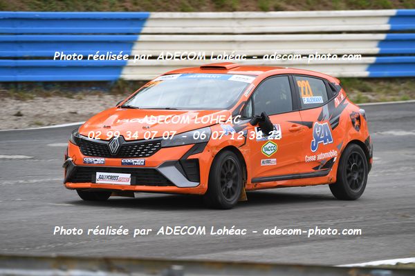 http://v2.adecom-photo.com/images//1.RALLYCROSS/2024/RALYYCROSS_MAYENNE_2024/JUNIOR_FFSA_CLIO/ALEMANY_Florian/18A_7901.JPG