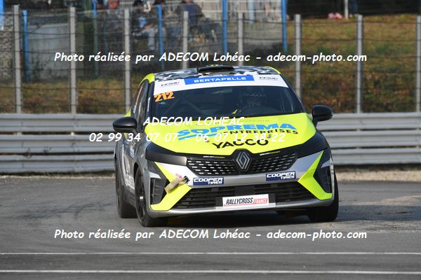 http://v2.adecom-photo.com/images//1.RALLYCROSS/2024/RALYYCROSS_MAYENNE_2024/JUNIOR_FFSA_CLIO/BERTAPELLE_Ilona/18A_6200.JPG