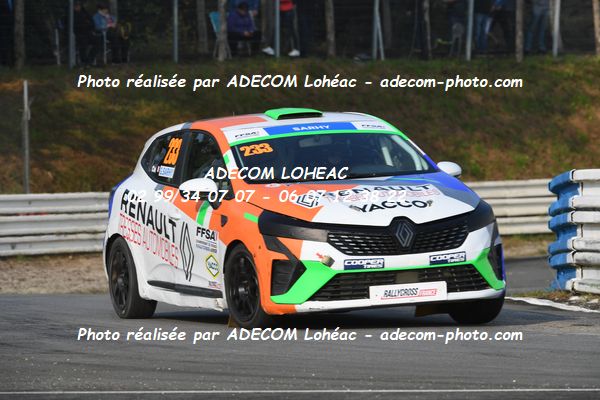 http://v2.adecom-photo.com/images//1.RALLYCROSS/2024/RALYYCROSS_MAYENNE_2024/JUNIOR_FFSA_CLIO/SARHY_Gautier/18A_6194.JPG