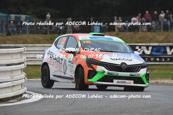 http://v2.adecom-photo.com/images//1.RALLYCROSS/2024/RALYYCROSS_MAYENNE_2024/JUNIOR_FFSA_CLIO/SARHY_Gautier/18A_6705.JPG