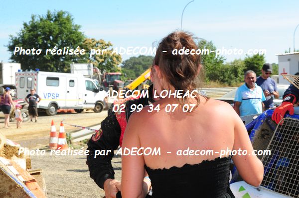 http://v2.adecom-photo.com/images//2.AUTOCROSS/2019/AUTOCROSS_OUEST_PIPRIAC_2019/BUGGY_1600/PRIME_Julien/55E_2795.JPG