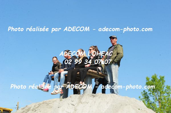 http://v2.adecom-photo.com/images//2.AUTOCROSS/2019/AUTOCROSS_ST_VINCENT_2019/AMBIANCE_DIVERS/40E_0066.JPG