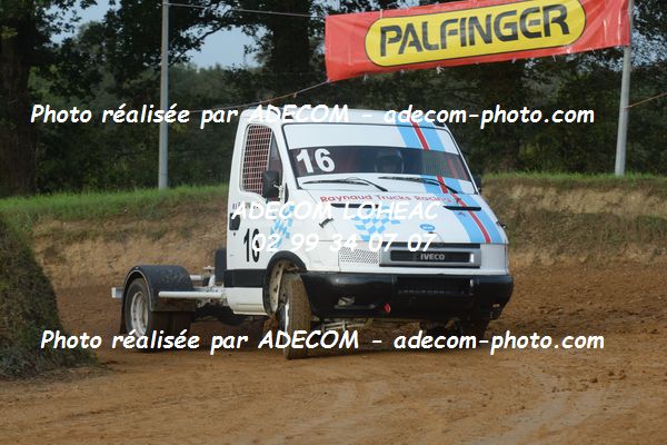 http://v2.adecom-photo.com/images//2.AUTOCROSS/2019/CAMION_CROSS_ST_VINCENT_2019/CAMIONS/RAYNAUD_Eric/72A_0855.JPG