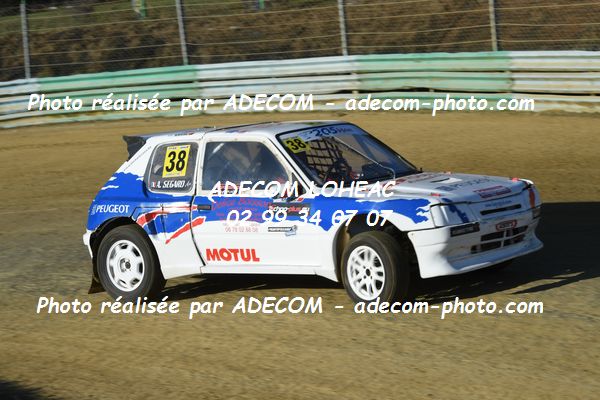 http://v2.adecom-photo.com/images//2.AUTOCROSS/2021/AUTOCROSS_FALEYRAS_2021/TOURISME_CUP/SEGARD_Alain/48A_2469.JPG