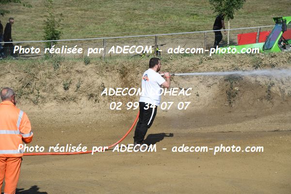 http://v2.adecom-photo.com/images//2.AUTOCROSS/2023/18_AUTOCROSS_OUEST_FENIOUX_2023/AMBIANCE_DIVERS/50A_4280.JPG