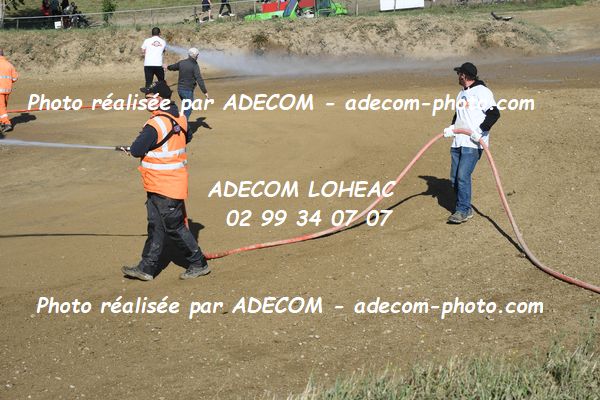 http://v2.adecom-photo.com/images//2.AUTOCROSS/2023/18_AUTOCROSS_OUEST_FENIOUX_2023/AMBIANCE_DIVERS/50A_4281.JPG