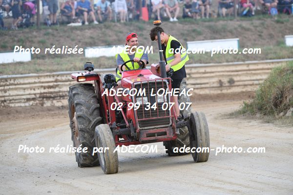 http://v2.adecom-photo.com/images//2.AUTOCROSS/2023/21_AUTOCROSS_MONTAUBAN_2023/AMBIANCE_DIVERS/58A_9257.JPG