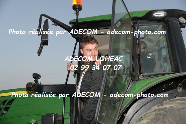 http://v2.adecom-photo.com/images//2.AUTOCROSS/2023/24_AUTOCROSS_OUEST_MAURON_2023/AMBIANCE_DIVERS/64E_1393.JPG