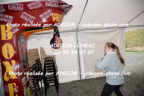 http://v2.adecom-photo.com/images//2.AUTOCROSS/2023/27_FINALE_CHALLENGE_ISSOUDUN_2023/AMBIANCE_DIVERS/67E_3591.JPG