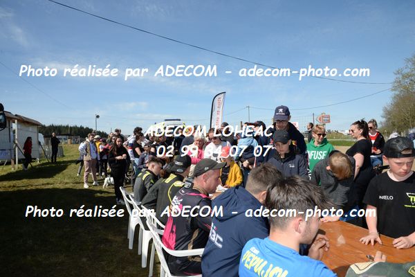 http://v2.adecom-photo.com/images//2.AUTOCROSS/2023/2_AUTOCROSS_MAURON_2023/AMBIANCE_DIVERS/22E_1626.JPG