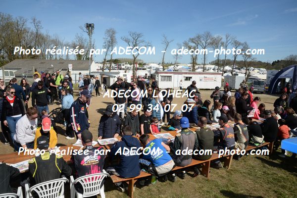 http://v2.adecom-photo.com/images//2.AUTOCROSS/2023/2_AUTOCROSS_MAURON_2023/AMBIANCE_DIVERS/22E_1628.JPG