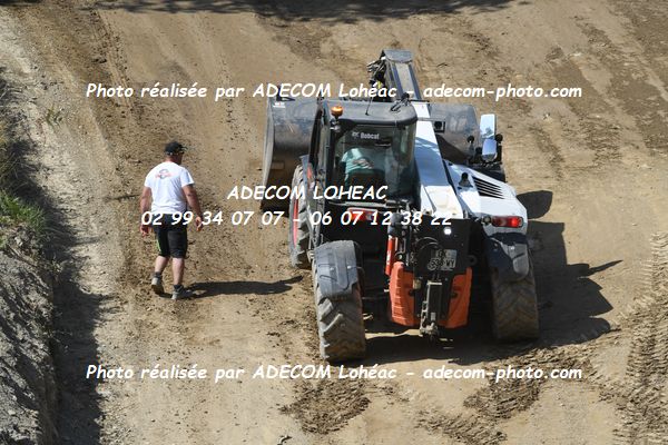 http://v2.adecom-photo.com/images//2.AUTOCROSS/2025/16_AUTOCROSS_FENIOUX_2025/AMBIANCE_DIVERS/63A_7707.JPG