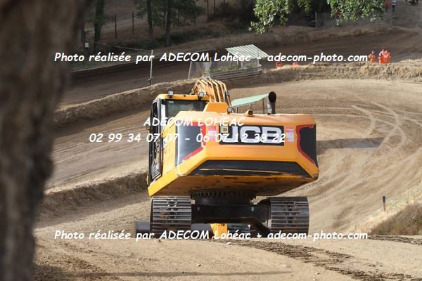 http://v2.adecom-photo.com/images//2.AUTOCROSS/2026/16_AUTOCROSS_FENIOUX_2026/AMBIANCE_DIVERS/14A_8280.JPG