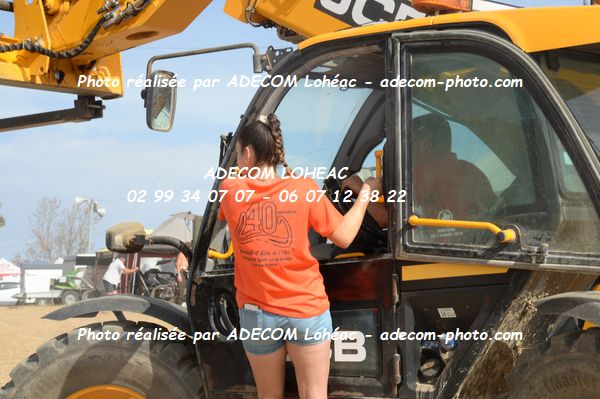http://v2.adecom-photo.com/images//2.AUTOCROSS/2026/16_AUTOCROSS_FENIOUX_2026/AMBIANCE_DIVERS/14E_6492.JPG