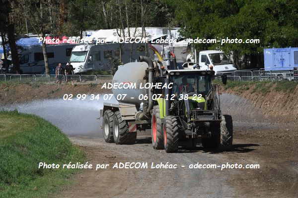 http://v2.adecom-photo.com/images//2.AUTOCROSS/2026/19_AUTOCROSS_ISSOIRE_2026/AMBIANCE_DIVERS/08A_1709.JPG