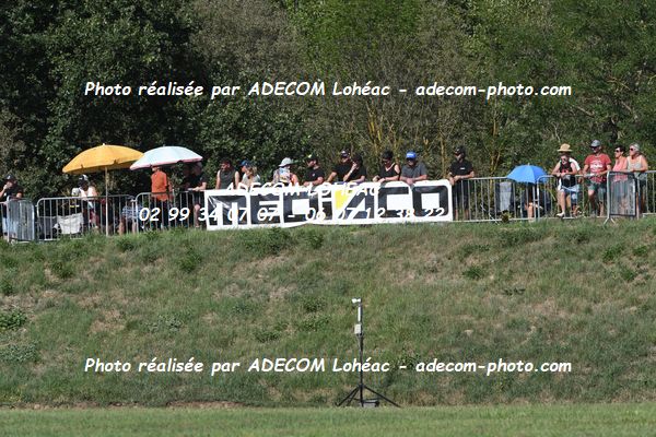 http://v2.adecom-photo.com/images//2.AUTOCROSS/2026/19_AUTOCROSS_ISSOIRE_2026/AMBIANCE_DIVERS/08A_2123.JPG