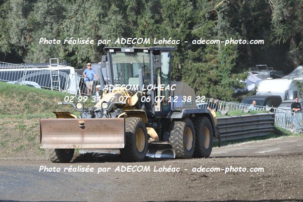http://v2.adecom-photo.com/images//2.AUTOCROSS/2026/19_AUTOCROSS_ISSOIRE_2026/AMBIANCE_DIVERS/08A_3395.JPG
