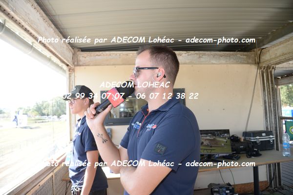 http://v2.adecom-photo.com/images//2.AUTOCROSS/2026/19_AUTOCROSS_ISSOIRE_2026/AMBIANCE_DIVERS/08E_9218.JPG