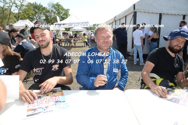 http://v2.adecom-photo.com/images//2.AUTOCROSS/2026/19_AUTOCROSS_ISSOIRE_2026/AMBIANCE_DIVERS/08E_9288.JPG