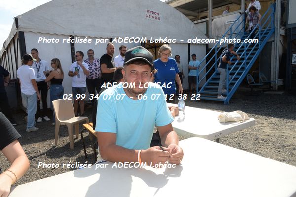 http://v2.adecom-photo.com/images//2.AUTOCROSS/2026/19_AUTOCROSS_ISSOIRE_2026/AMBIANCE_DIVERS/08E_9294.JPG