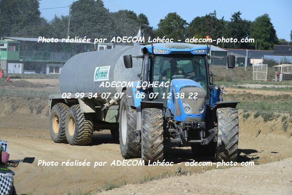 http://v2.adecom-photo.com/images//2.AUTOCROSS/2026/20_AUTOCROSS_MONTAUBAN_2026/AMBIANCE_DIVERS/30A_5263.JPG