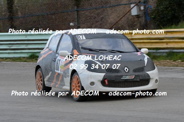 http://v2.adecom-photo.com/images//3.FOL'CAR/2019/FOL_CAR_DE_LA_NEIGE_2019/GILBERT_Alexandre/27A_0171.JPG