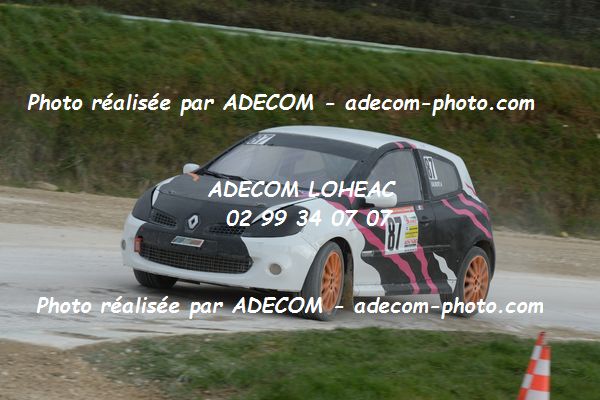 http://v2.adecom-photo.com/images//3.FOL'CAR/2019/FOL_CAR_DE_LA_NEIGE_2019/GILBERT_Alexandre/27A_1255.JPG