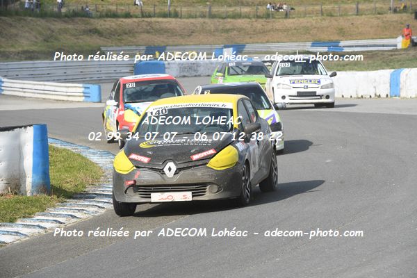 http://v2.adecom-photo.com/images//3.FOL'CAR/2023/FOL_CAR_MAYENNE_2023/CHEVALIER_Jean_Charles/30A_1033.JPG