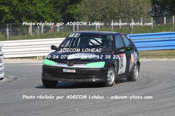 http://v2.adecom-photo.com/images//3.FOL'CAR/2023/FOL_CAR_MAYENNE_2023/DUPAS_Johan/30A_0025.JPG