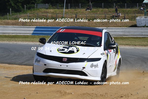 http://v2.adecom-photo.com/images//3.FOL'CAR/2023/FOL_CAR_MAYENNE_2023/GILLET_Axel_SEVIN_Samuel/30A_0330.JPG