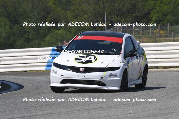 http://v2.adecom-photo.com/images//3.FOL'CAR/2023/FOL_CAR_MAYENNE_2023/GILLET_Axel_SEVIN_Samuel/30A_0602.JPG