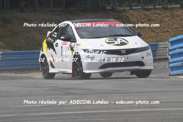 http://v2.adecom-photo.com/images//3.FOL'CAR/2023/FOL_CAR_MAYENNE_2023/GILLET_Axel_SEVIN_Samuel/30A_7393.JPG