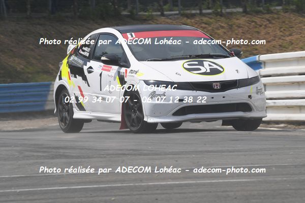 http://v2.adecom-photo.com/images//3.FOL'CAR/2023/FOL_CAR_MAYENNE_2023/GILLET_Axel_SEVIN_Samuel/30A_7394.JPG