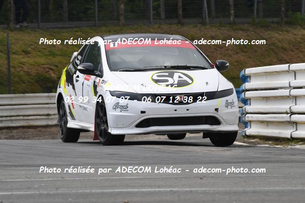 http://v2.adecom-photo.com/images//3.FOL'CAR/2023/FOL_CAR_MAYENNE_2023/GILLET_Axel_SEVIN_Samuel/30A_7956.JPG