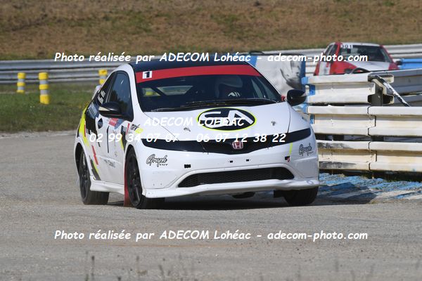 http://v2.adecom-photo.com/images//3.FOL'CAR/2023/FOL_CAR_MAYENNE_2023/GILLET_Axel_SEVIN_Samuel/30A_8840.JPG