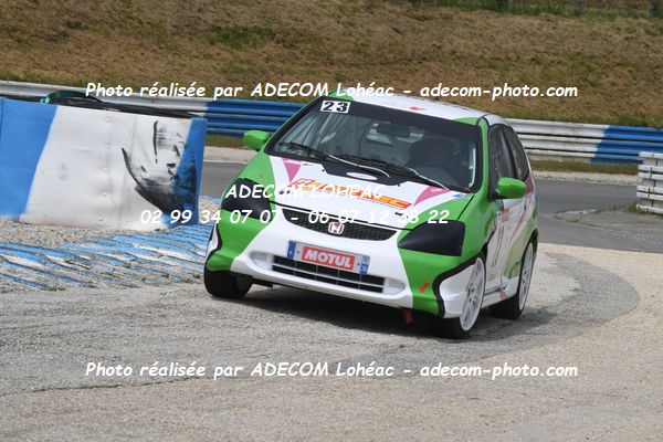 http://v2.adecom-photo.com/images//3.FOL'CAR/2023/FOL_CAR_MAYENNE_2023/LAMY_Ernest/30A_8550.JPG