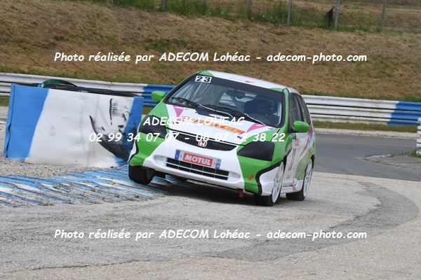 http://v2.adecom-photo.com/images//3.FOL'CAR/2023/FOL_CAR_MAYENNE_2023/LAMY_Ernest/30A_8552.JPG