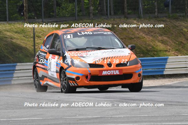 http://v2.adecom-photo.com/images//3.FOL'CAR/2023/FOL_CAR_MAYENNE_2023/LECLUSE_Gilles/30A_7359.JPG