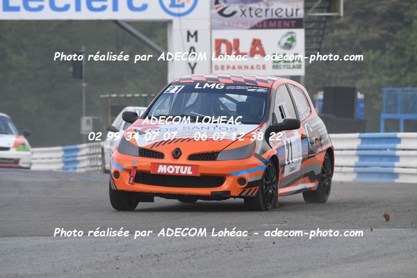 http://v2.adecom-photo.com/images//3.FOL'CAR/2023/FOL_CAR_MAYENNE_2023/LECLUSE_Gilles/30A_9711.JPG