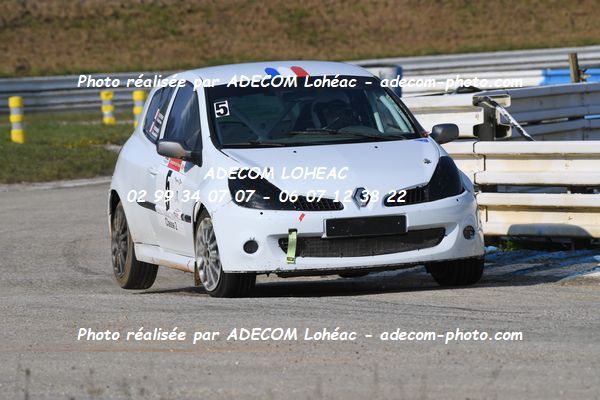 http://v2.adecom-photo.com/images//3.FOL'CAR/2023/FOL_CAR_MAYENNE_2023/LEFEVRE_Fabrice_THOMAS_Damien/30A_9315.JPG