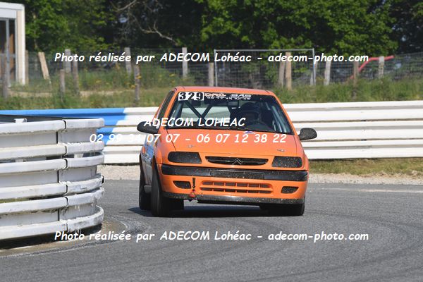 http://v2.adecom-photo.com/images//3.FOL'CAR/2023/FOL_CAR_MAYENNE_2023/LEROUX_Yoann/30A_0083.JPG