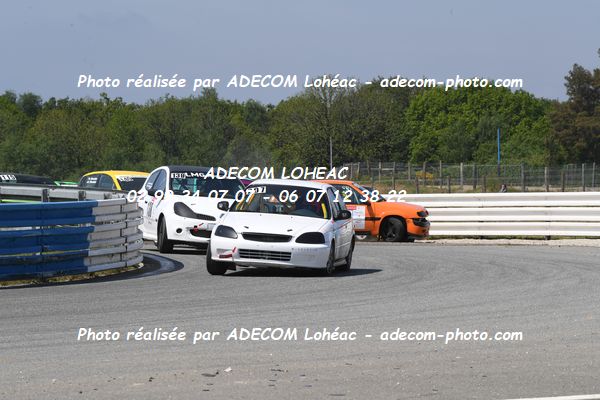 http://v2.adecom-photo.com/images//3.FOL'CAR/2023/FOL_CAR_MAYENNE_2023/LEROUX_Yoann/30A_0665.JPG