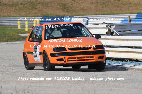 http://v2.adecom-photo.com/images//3.FOL'CAR/2023/FOL_CAR_MAYENNE_2023/LEROUX_Yoann/30A_8944.JPG